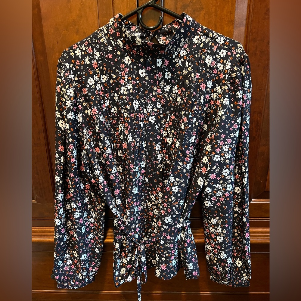 NWT Ann Taylor Floral Blouse